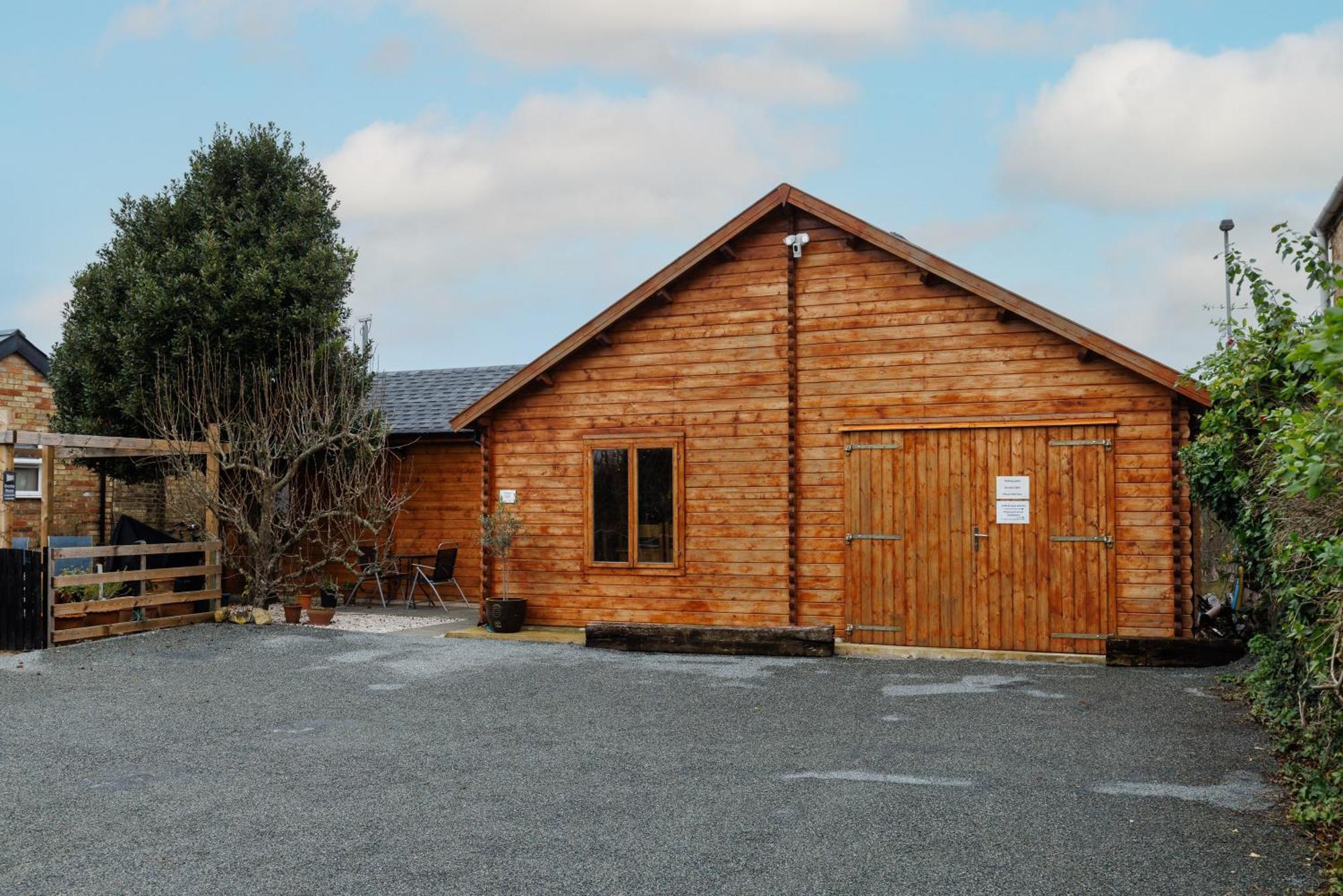 Spacious Cabin Evcharger And Free Parking Near Cambridge Extérieur photo