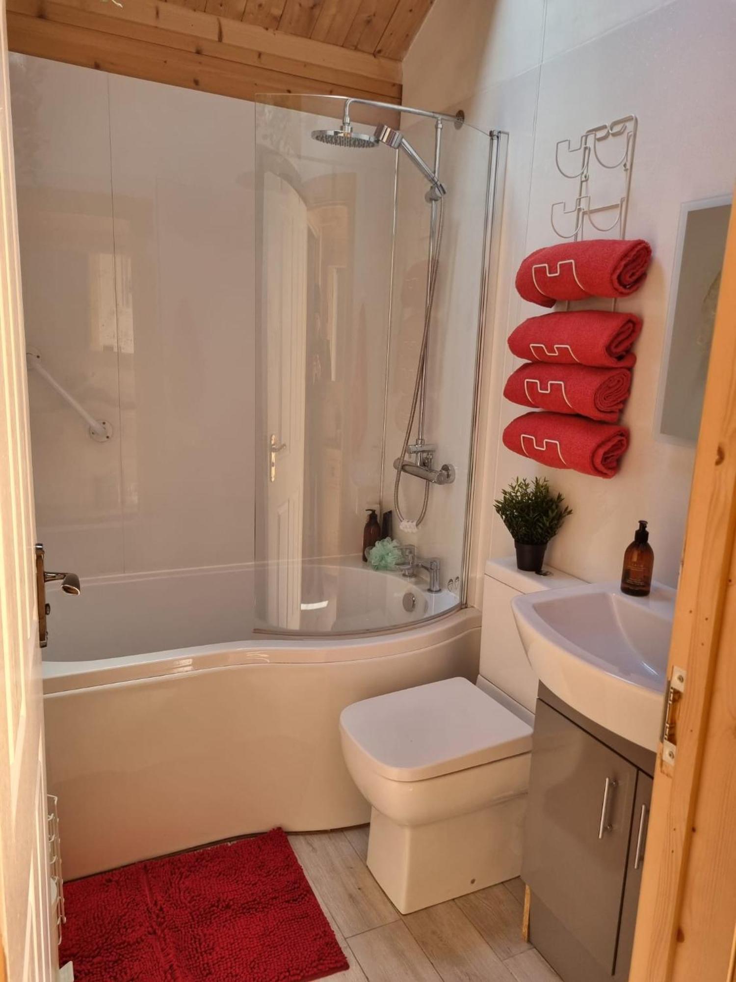 Spacious Cabin Evcharger And Free Parking Near Cambridge Extérieur photo